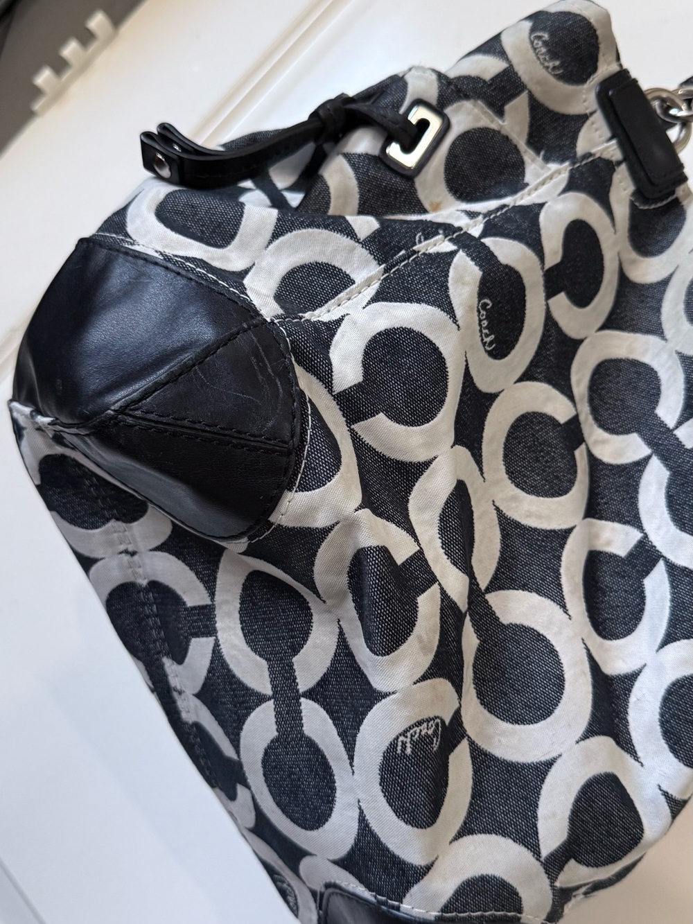 Coach Black & White Signature Shoulder Bag - Picture 13 of 14